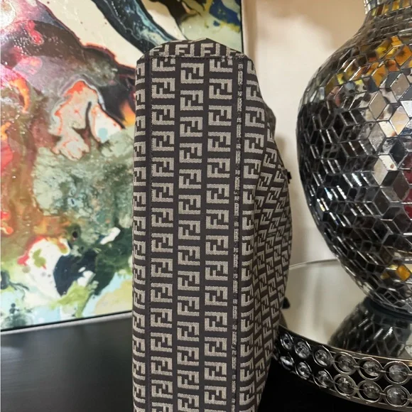 Fendi Brown and Black Women's Tote Bag / Includes C.O.A - Picture 8 of 9